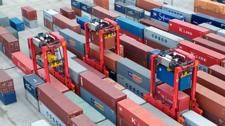 Service Technieker Buitendienst  Straddle Carriers & RTG