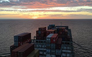 The cascade of alliances falls on terminals